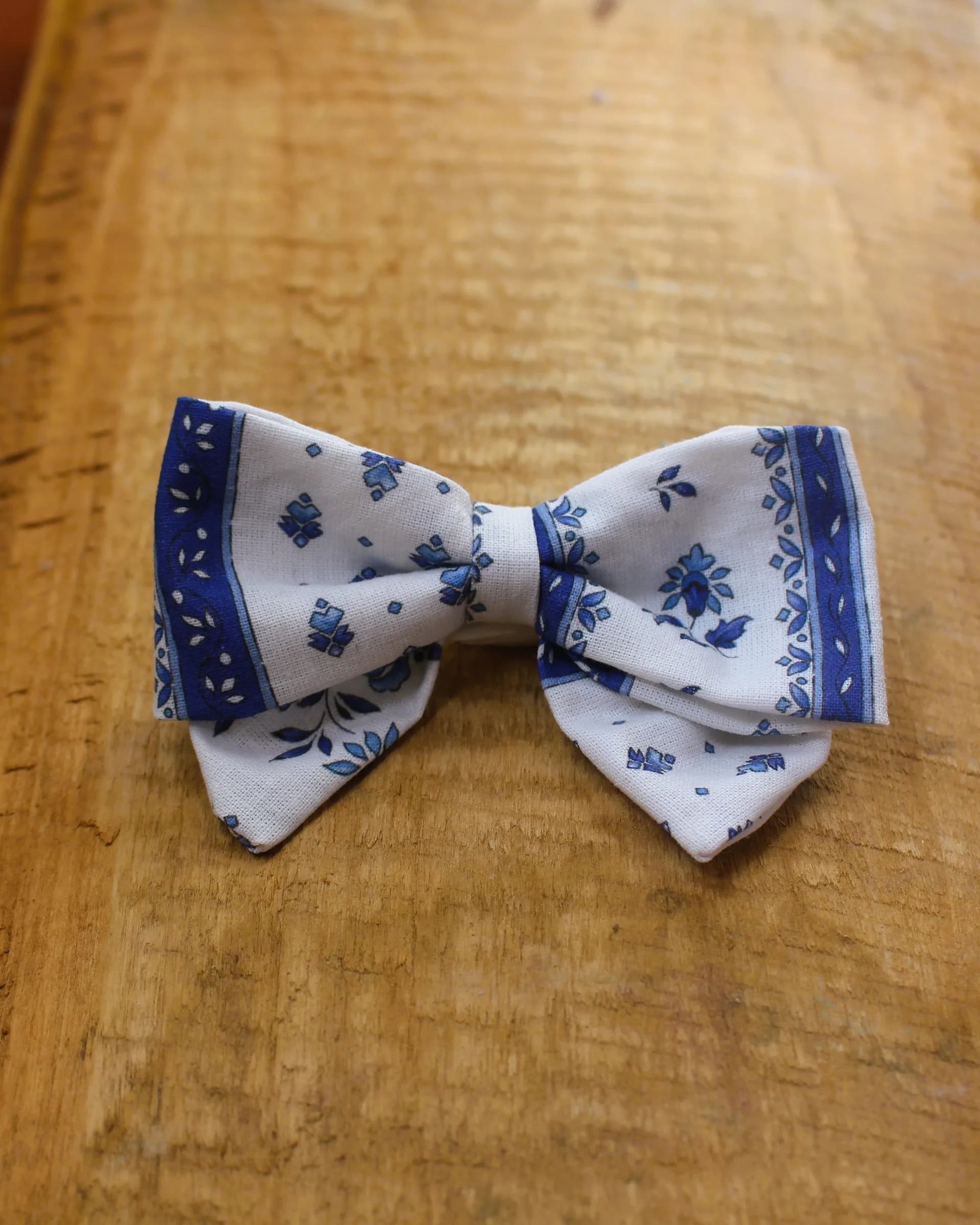 Grande barrette, Jacinthe